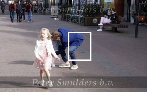 Noordwijk 30 maart 2023
Boekpresentatie Maxime Meiland in de winkel van haar zus Montana.
Verder Aanwezig Martien Meiland Erica Meiland en haar man Leroy Molkenboer en hun kinderen Claire en Vive. Ook de schrijver van het boek Jan Dijkgraaf.