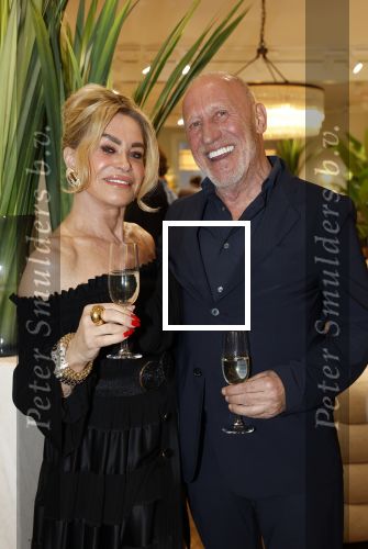 Amsterdam 23 maart 2023
Opening nieuwe Eichholtz winkel op de PC Hooftstraat in Amsterdam.
Connie Witteman kwam samen met haar vriend Henk de Vries