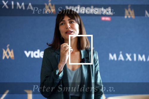 Amsterdam 16 maart 2023
Presentatie serie over koningin Maxima die Videoland uit gaat zenden.
Presentatie was in het Amstel Hotel . Martijn lakemeier Gaat Koning Willem Alexander spelen en de Argentijnse actrice Delfina Chaves speelt Koningin Maxima . Daphne Bunskoek presenteerde het.
Ook Peter v d Vorst en Rachel van Bommel (producente) waren ook aanwezig.