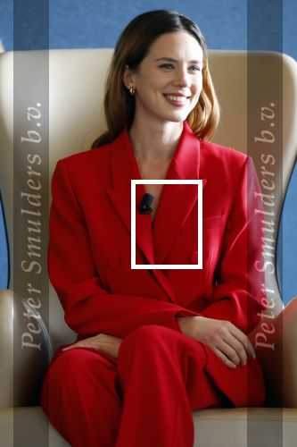 Amsterdam 16 maart 2023
Presentatie serie over koningin Maxima die Videoland uit gaat zenden.
Presentatie was in het Amstel Hotel . Martijn lakemeier Gaat Koning Willem Alexander spelen en de Argentijnse actrice Delfina Chaves speelt Koningin Maxima . Daphne Bunskoek presenteerde het.
Ook Peter v d Vorst en Rachel van Bommel (producente) waren ook aanwezig.