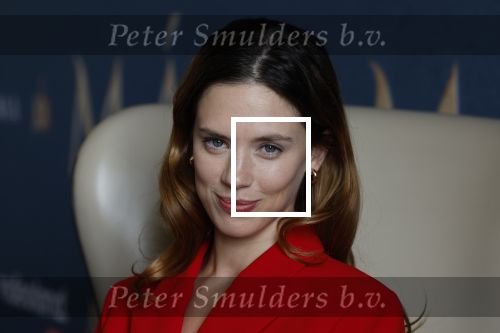 Amsterdam 16 maart 2023
Presentatie serie over koningin Maxima die Videoland uit gaat zenden.
Presentatie was in het Amstel Hotel . Martijn lakemeier Gaat Koning Willem Alexander spelen en de Argentijnse actrice Delfina Chaves speelt Koningin Maxima . Daphne Bunskoek presenteerde het.
Ook Peter v d Vorst en Rachel van Bommel (producente) waren ook aanwezig.