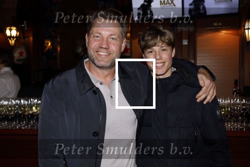 Amsterdam 29 maart 2023
Premiere Docu Max Verstappen in Tuschinski  die uitgezonden gaat worden op Viaplay.
Dennis v d Geest met zijn zoon