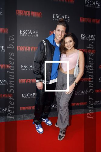 Amsterdam 30 maart 2023
Premiere show forever young in de escape.
Donny Navajas en partner Rowenna van der Linden