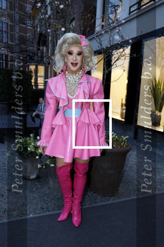 Amsterdam 23 maart 2023
Opening nieuwe Eichholtz winkel op de PC Hooftstraat in Amsterdam.
Dragqueen