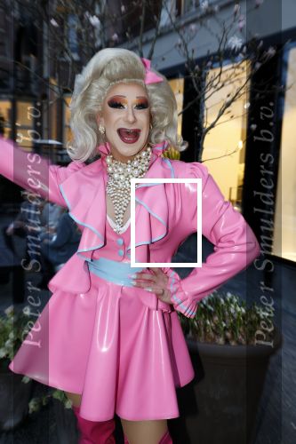 Amsterdam 23 maart 2023
Opening nieuwe Eichholtz winkel op de PC Hooftstraat in Amsterdam.
Dragqueen