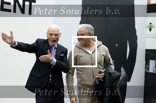 Amsterdam 17 maart 2023
Dries Roelvink met zijn beste vriend Gunther in Amsterdam zuid. Gunther zijn vrouw is deze week overleden.