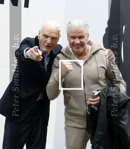 Amsterdam 17 maart 2023
Dries Roelvink met zijn beste vriend Gunther in Amsterdam zuid. Gunther zijn vrouw is deze week overleden.