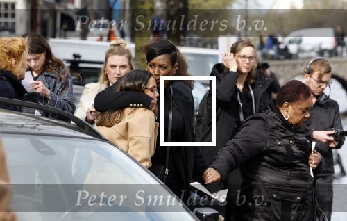 Amsterdam 15 april 2023
Herdenkingstdienst vooraf aan de begrafenis van Huub Oosterhuis in de Westertoren . Daarna gingen ze met de boot naar begraafplaats Zorgvlied.
Aanwezig oa Trijntje Oosterhuis met kinderen en partner Alvin Lewis , Tjeerd Oosterhuis en vrouw Edsilia Rombley met kinderen en moeder en de partner van Huub Oosterhuis
