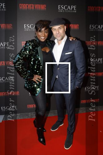 Amsterdam 30 maart 2023
Premiere show forever young in de escape.
Edsilia Rombley en Tjeerd Oosterhuis