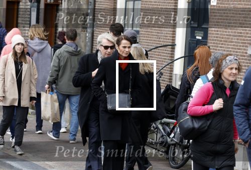 Amsterdam 15 april 2023
Frank Boeijen met zijn vrouw op straat in het centrum van Amsterdam.