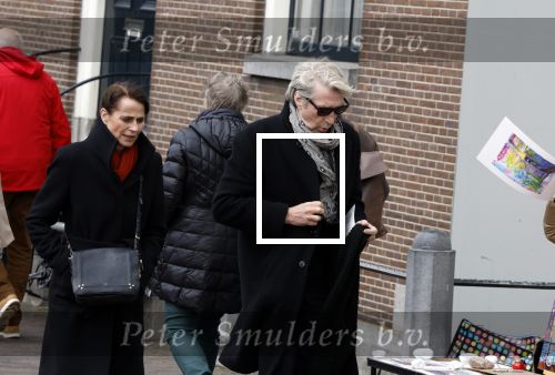 Amsterdam 15 april 2023
Frank Boeijen met zijn vrouw op straat in het centrum van Amsterdam.
