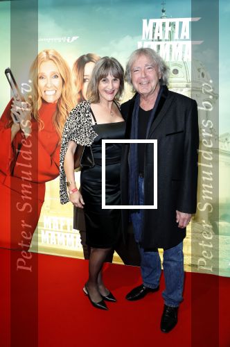 Amsterdam 17 april 2023
Premiere Mafia mama in pathe Arena.
Govert de Roos met zijn vriendin