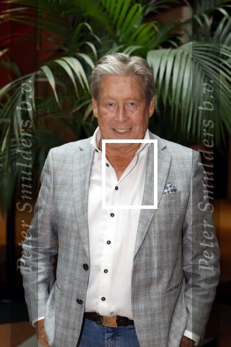 Zeist 26 maart 2023
Hans Kazan viert zijn 70e verjaardag en presenteert zijn boek. Ook krijgt hij een koninklijke onderscheiding in het Figi Theater/Hotel.