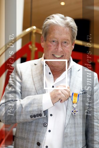 Zeist 26 maart 2023
Hans Kazan viert zijn 70e verjaardag en presenteert zijn boek. Ook krijgt hij een koninklijke onderscheiding in het Figi Theater/Hotel.