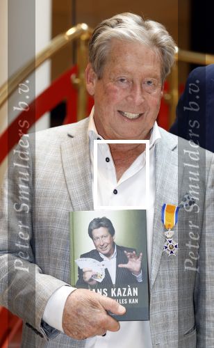 Zeist 26 maart 2023
Hans Kazan viert zijn 70e verjaardag en presenteert zijn boek. Ook krijgt hij een koninklijke onderscheiding in het Figi Theater/Hotel.