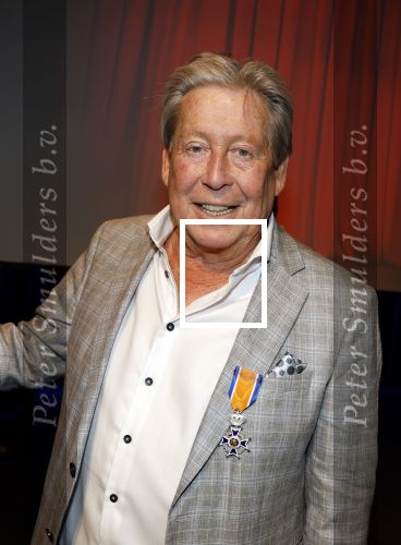 Zeist 26 maart 2023
Hans Kazan viert zijn 70e verjaardag en presenteert zijn boek. Ook krijgt hij een koninklijke onderscheiding in het Figi Theater/Hotel.