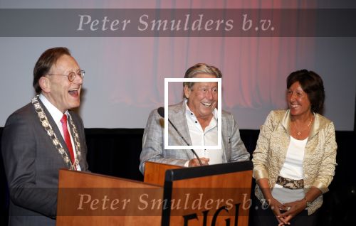 Zeist 26 maart 2023
Hans Kazan viert zijn 70e verjaardag en presenteert zijn boek. Ook krijgt hij een koninklijke onderscheiding in het Figi Theater/Hotel.