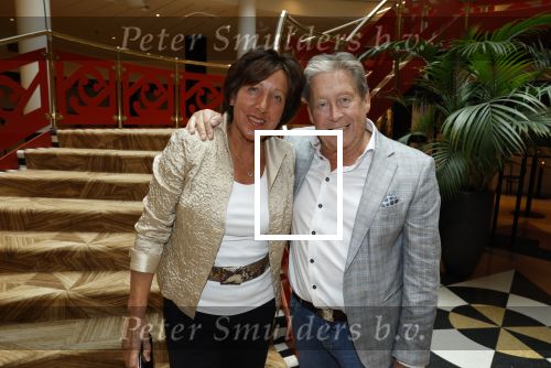 Zeist 26 maart 2023
Hans Kazan viert zijn 70e verjaardag en presenteert zijn boek. Ook krijgt hij een koninklijke onderscheiding in het Figi Theater/Hotel.