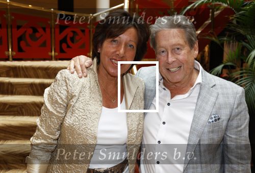 Zeist 26 maart 2023
Hans Kazan viert zijn 70e verjaardag en presenteert zijn boek. Ook krijgt hij een koninklijke onderscheiding in het Figi Theater/Hotel.