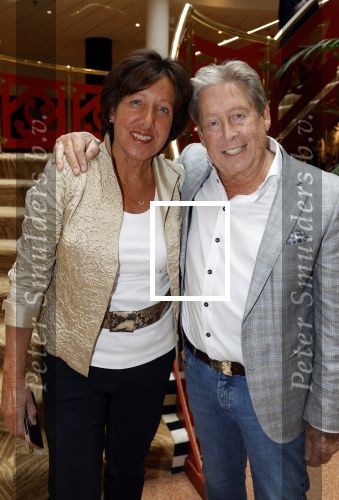 Zeist 26 maart 2023
Hans Kazan viert zijn 70e verjaardag en presenteert zijn boek. Ook krijgt hij een koninklijke onderscheiding in het Figi Theater/Hotel.