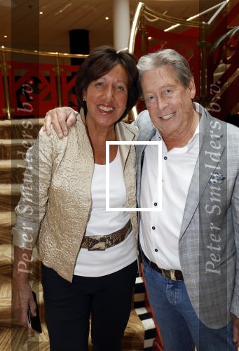 Zeist 26 maart 2023
Hans Kazan viert zijn 70e verjaardag en presenteert zijn boek. Ook krijgt hij een koninklijke onderscheiding in het Figi Theater/Hotel.