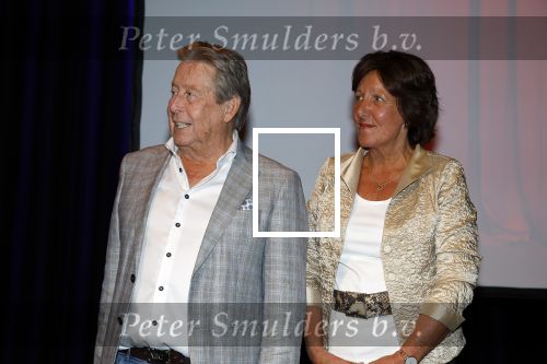 Zeist 26 maart 2023
Hans Kazan viert zijn 70e verjaardag en presenteert zijn boek. Ook krijgt hij een koninklijke onderscheiding in het Figi Theater/Hotel. Ook zijn vrouw Wendy is er natuurlijk bij.