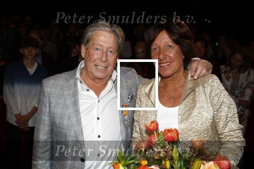 Zeist 26 maart 2023
Hans Kazan viert zijn 70e verjaardag en presenteert zijn boek. Ook krijgt hij een koninklijke onderscheiding in het Figi Theater/Hotel. Ook zijn vrouw Wendy is er natuurlijk bij.