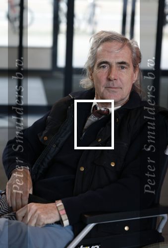 Rotterdam 14 april 2023
Boekpresentatie boek Hans de Booij . Johan Vlemmix reikte het eerste boek uit.
Hans zit in het gips omdat hij nzijn enkel heeft gebroken.