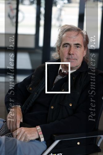 Rotterdam 14 april 2023
Boekpresentatie boek Hans de Booij . Johan Vlemmix reikte het eerste boek uit.
Hans zit in het gips omdat hij nzijn enkel heeft gebroken.