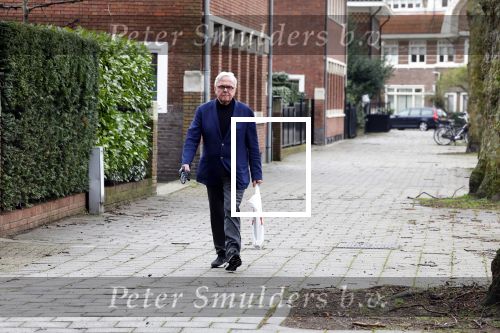 Amsterdam 31 maart 2023
Harry Mens wandelend door Amsterdam zuid.