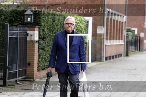 Amsterdam 31 maart 2023
Harry Mens wandelend door Amsterdam zuid.