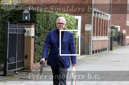 Amsterdam 31 maart 2023
Harry Mens wandelend door Amsterdam zuid.