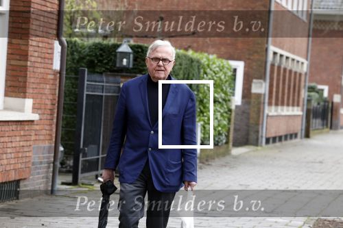 Amsterdam 31 maart 2023
Harry Mens wandelend door Amsterdam zuid.