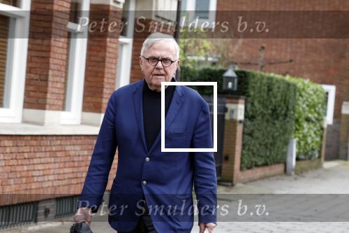 Amsterdam 31 maart 2023
Harry Mens wandelend door Amsterdam zuid.