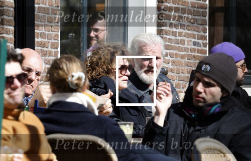 Amsterdam 2 april 2023
Henriette Tol met partner op terras in het centrum van Amsterdam.