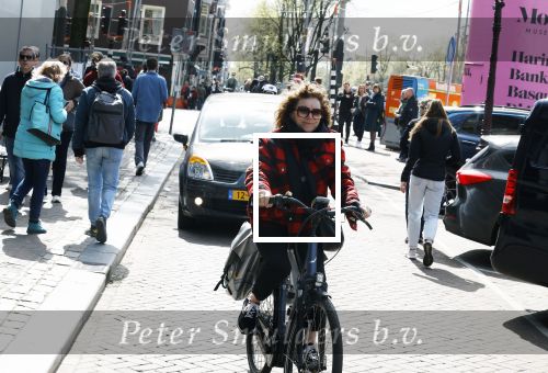 Amsterdam 15 april 2023
Henriette Tol op straat.