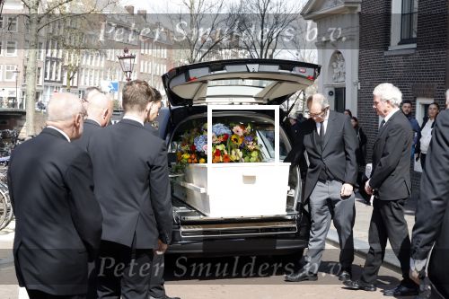 Amsterdam 15 april 2023
Herdenkingstdienst vooraf aan de begrafenis van Huub Oosterhuis in de Westertoren . Daarna gingen ze met de boot naar begraafplaats Zorgvlied