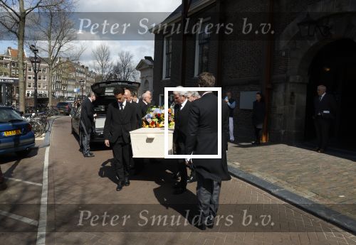 Amsterdam 15 april 2023
Herdenkingstdienst vooraf aan de begrafenis van Huub Oosterhuis in de Westertoren . Daarna gingen ze met de boot naar begraafplaats Zorgvlied