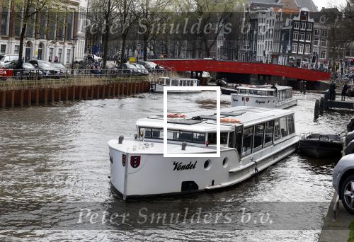 Amsterdam 15 april 2023
Herdenkingstdienst vooraf aan de begrafenis van Huub Oosterhuis in de Westertoren . Daarna gingen ze met de boot naar begraafplaats Zorgvlied.
Aanwezig oa Trijntje Oosterhuis met kinderen en partner Alvin Lewis , Tjeerd Oosterhuis en vrouw Edsilia Rombley met kinderen en moeder en de partner van Huub Oosterhuis