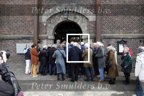 Amsterdam 15 april 2023
Herdenkingstdienst vooraf aan de begrafenis van Huub Oosterhuis in de Westertoren . Daarna gingen ze met de boot naar begraafplaats Zorgvlied