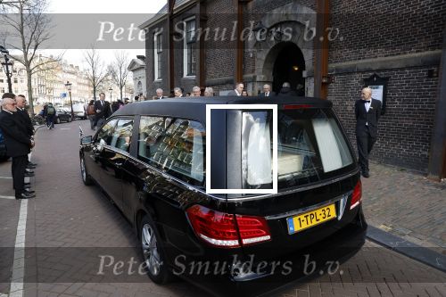 Amsterdam 15 april 2023
Herdenkingstdienst vooraf aan de begrafenis van Huub Oosterhuis in de Westertoren . Daarna gingen ze met de boot naar begraafplaats Zorgvlied