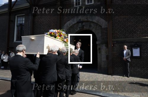 Amsterdam 15 april 2023
Herdenkingstdienst vooraf aan de begrafenis van Huub Oosterhuis in de Westertoren . Daarna gingen ze met de boot naar begraafplaats Zorgvlied