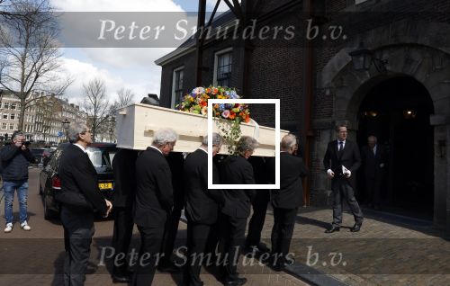 Amsterdam 15 april 2023
Herdenkingstdienst vooraf aan de begrafenis van Huub Oosterhuis in de Westertoren . Daarna gingen ze met de boot naar begraafplaats Zorgvlied