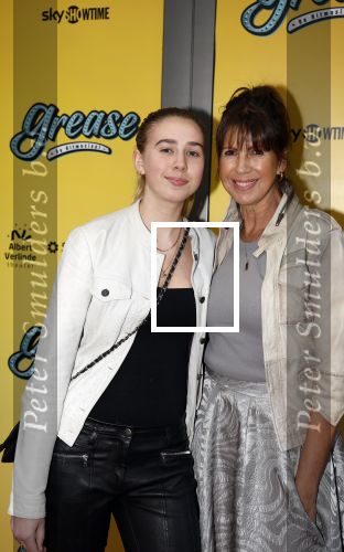 Amsterdam 3 april 2023
Premiere Grease in het DeLaMar theater.
Isa Hoes met dochter Vlinder Kamerling en vrienden