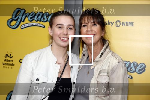 Amsterdam 3 april 2023
Premiere Grease in het DeLaMar theater.
Isa Hoes met dochter Vlinder Kamerling en vrienden