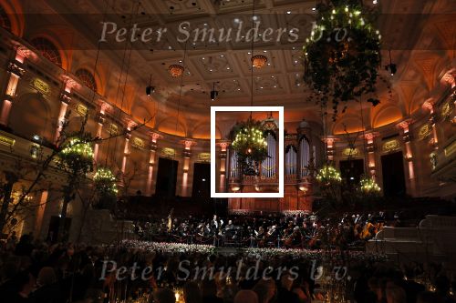 Amsterdam 18 april 2023
Jaap v Zweden krijgt de concertgebouwprijs 2023 in het concertgebouw uit handen van directeur Simon Reinink .
