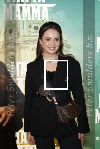 Amsterdam 17 april 2023
Premiere Mafia mama in pathe Arena.
Jada Borsato met een vriendin