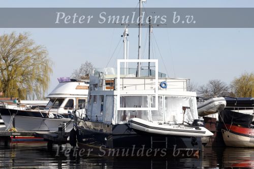 Loosdrecht 4 april 2023
Jan Slagter heeft de boot van Jeroen Pauw gekocht en ligt  aan de Loosdrechtse plassen