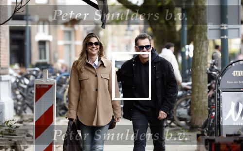 Amsterdam 15 april 2023
Jeroen v d Boom met zijn vrouw Dani in Amsterdam Zuid