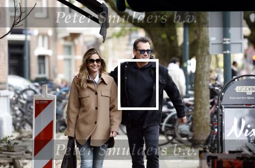 Amsterdam 15 april 2023
Jeroen v d Boom met zijn vrouw Dani in Amsterdam Zuid